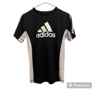 Black and white Adidas tee shirt made of %100 polyester size 10/12 boys